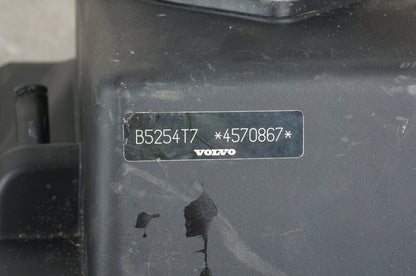 2006-2013 VOLVO C70 AIR CLEANER 08694606
