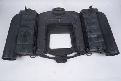 07-11 Mercedes W221 S550 CL550 5.5L Engine Cover Panel 2730900901  OEM
