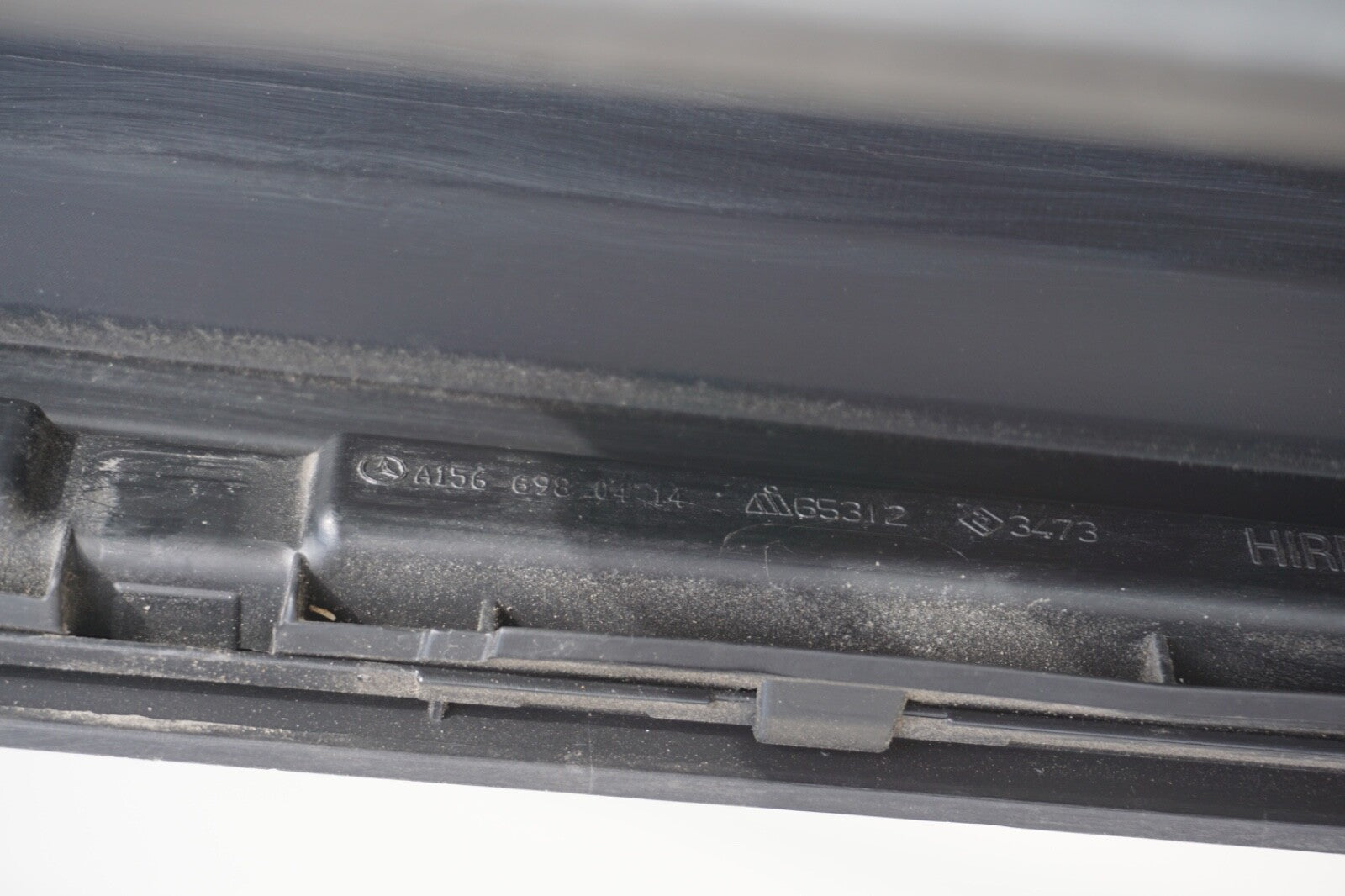 2015-2020 MERCEDES GLA250 X156 RIGHT PASSENGER SKIRT ROCKER PANEL MOLDING OEM