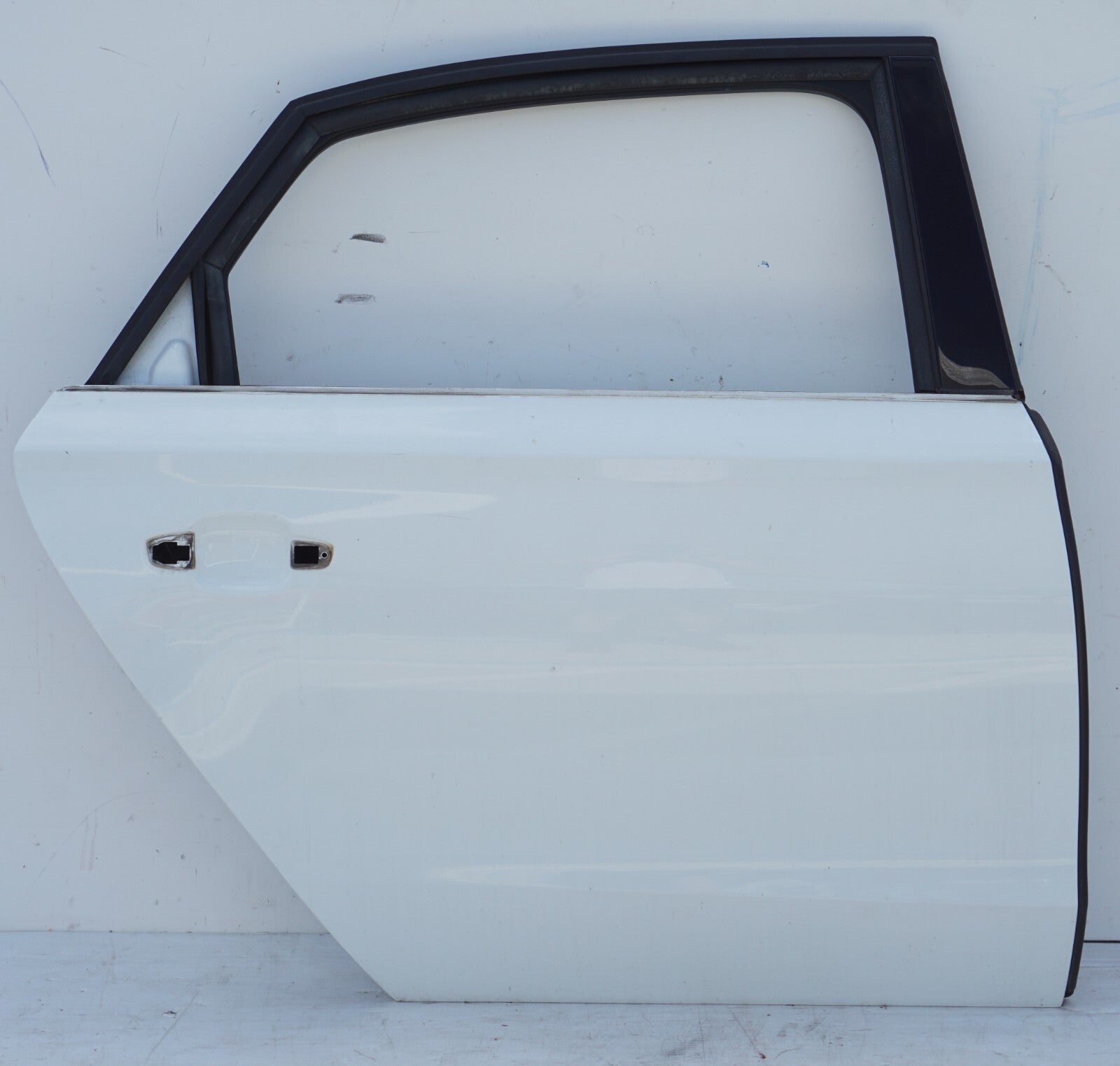 2011 - 2017 AUDI A8L LONG REAR DOOR SHELL RIGHT PASSENGER SIDE OEM