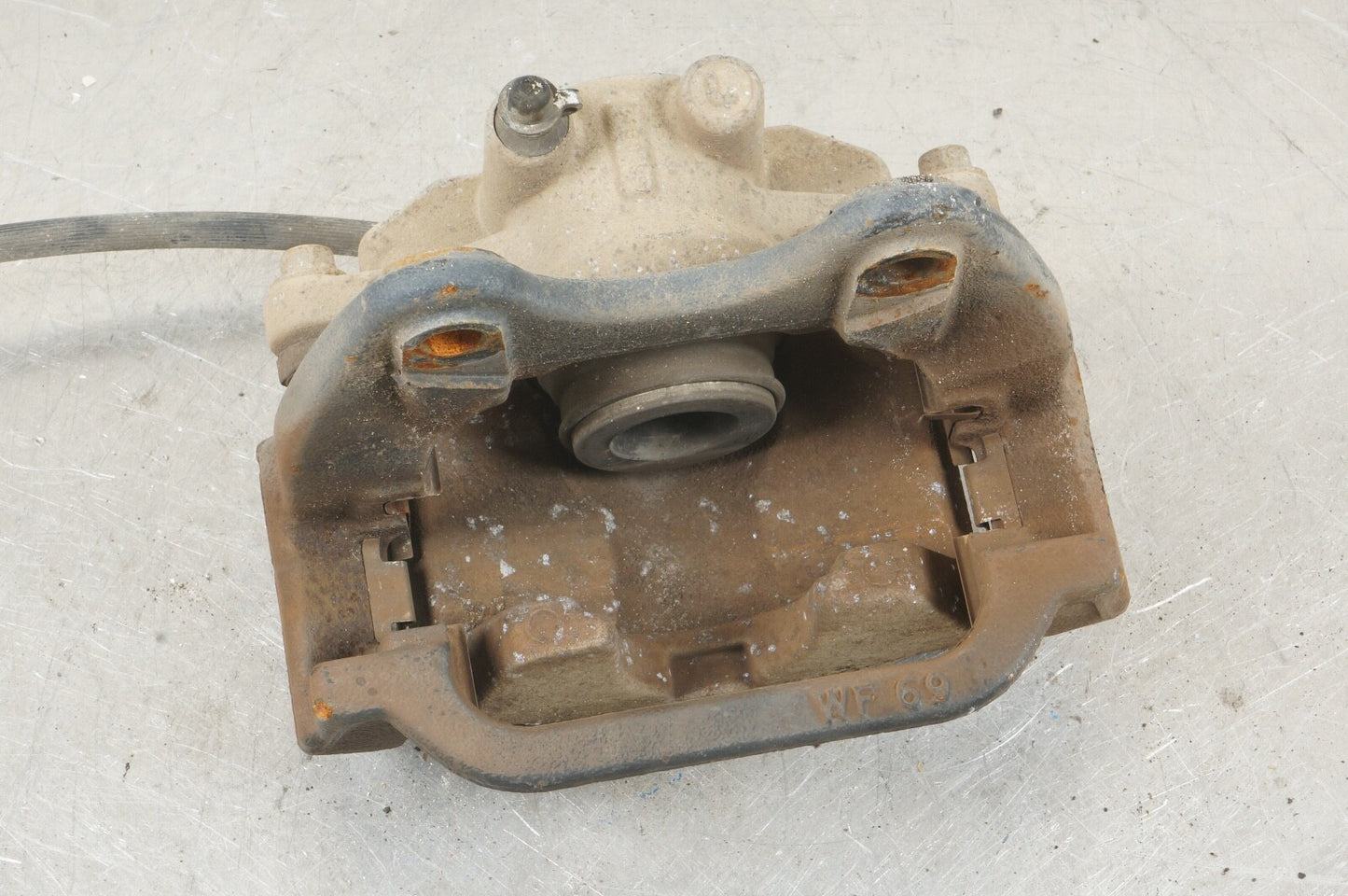 GM Rear Brake Caliper Silverado 1500 Tahoe Yukon LH Driver Side OEM