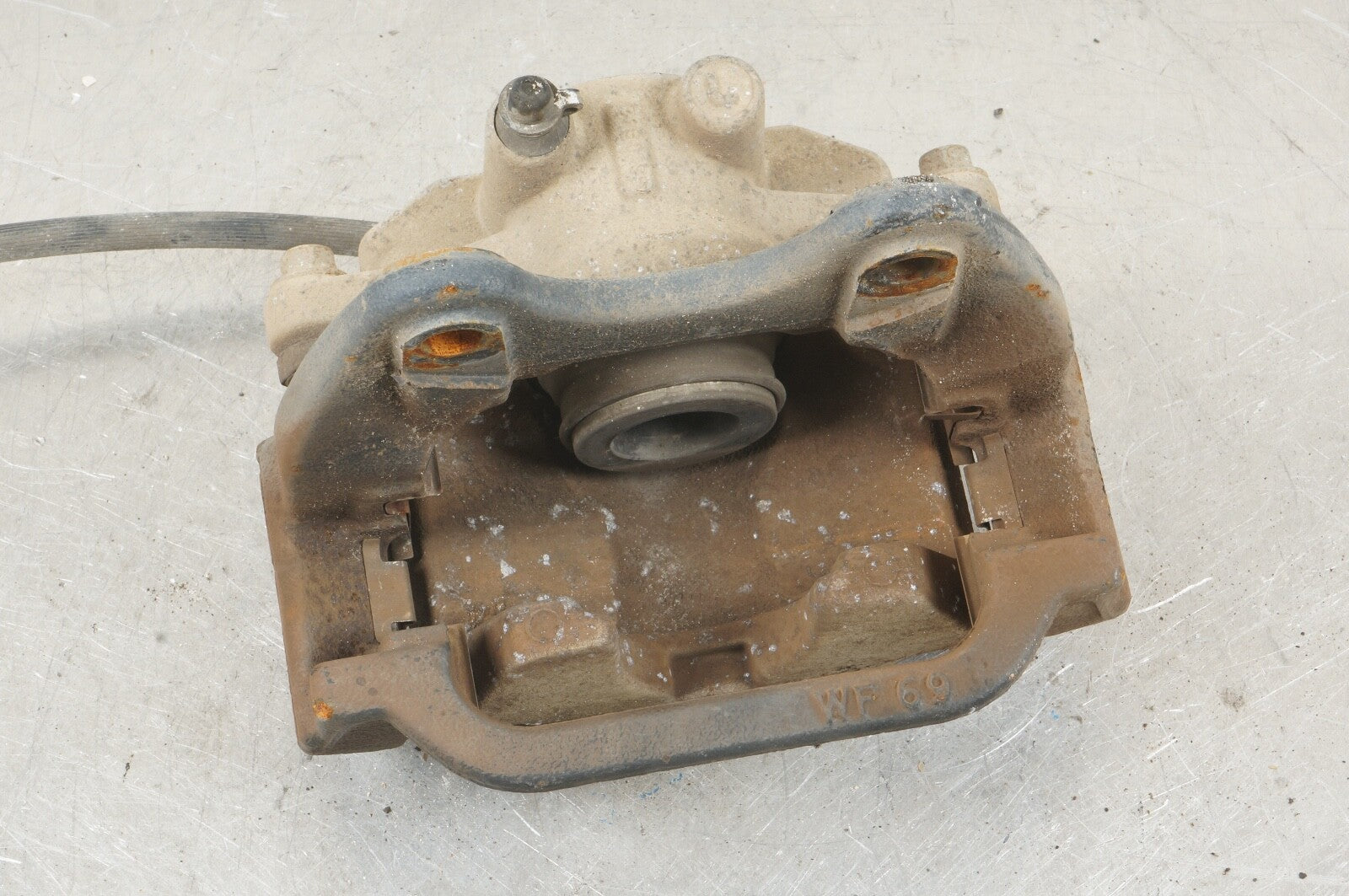 GM Rear Brake Caliper Silverado 1500 Tahoe Yukon LH Driver Side OEM