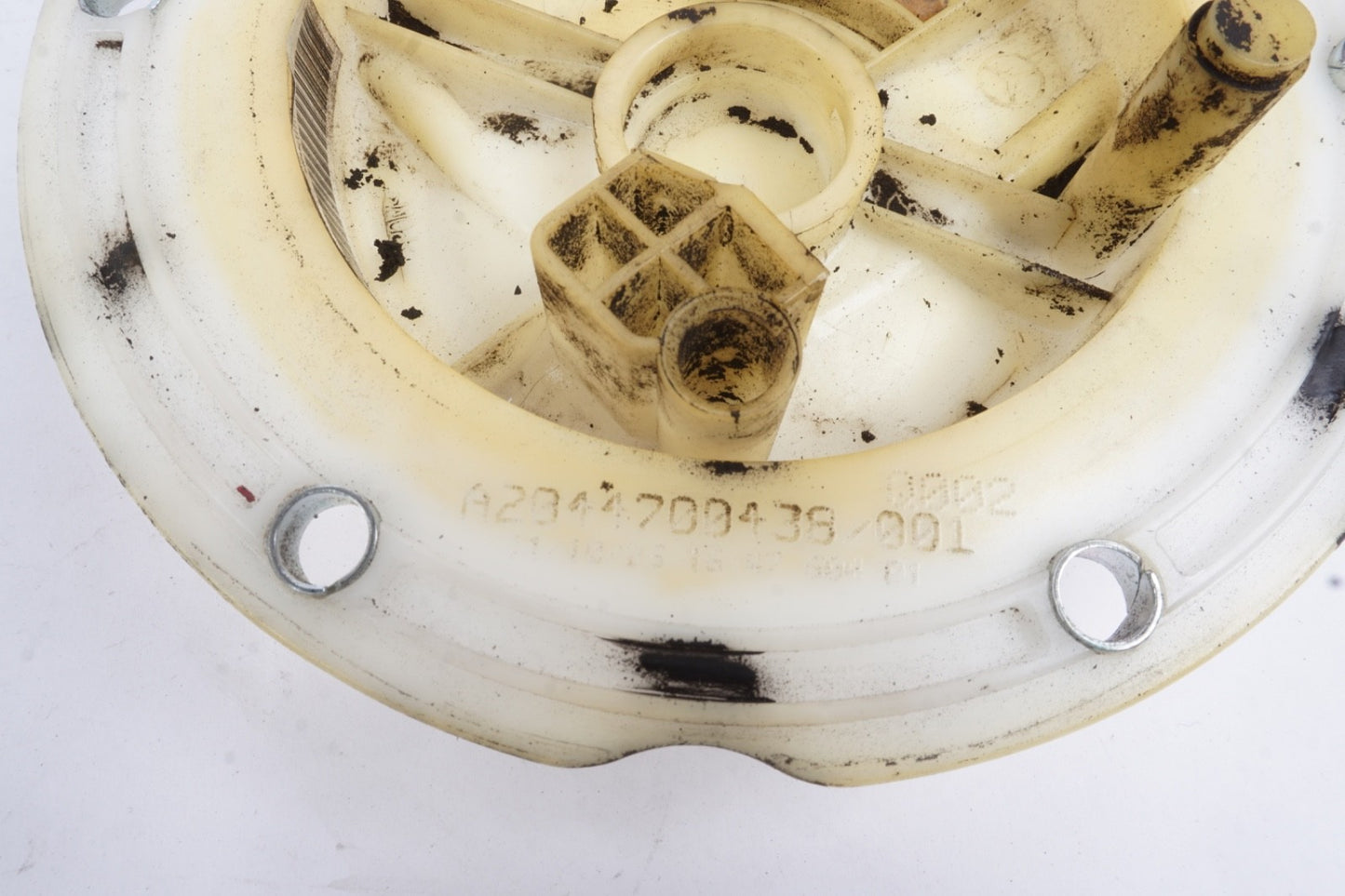 10 - 15 Mercedes W207 E350 Gas Fuel Pump OEM