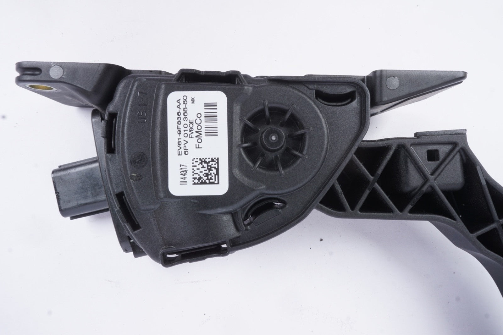 2015 - 2018 FORD FOCUS GAS PEDAL ACCELERATOR OEM EV61-9F836-AA