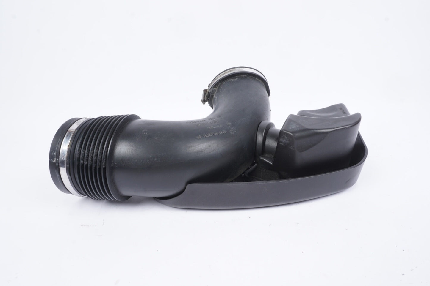 06-10 BMW E63/64 650i ENGINE AIR INTAKE PIPE WITH COVER 7533931 OEM