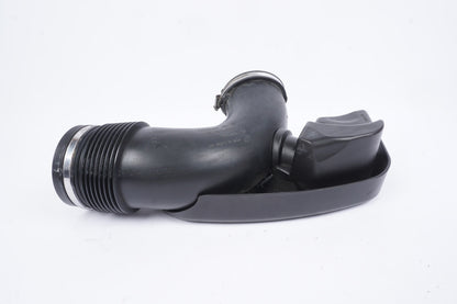 06-10 BMW E63/64 650i ENGINE AIR INTAKE PIPE WITH COVER 7533931 OEM