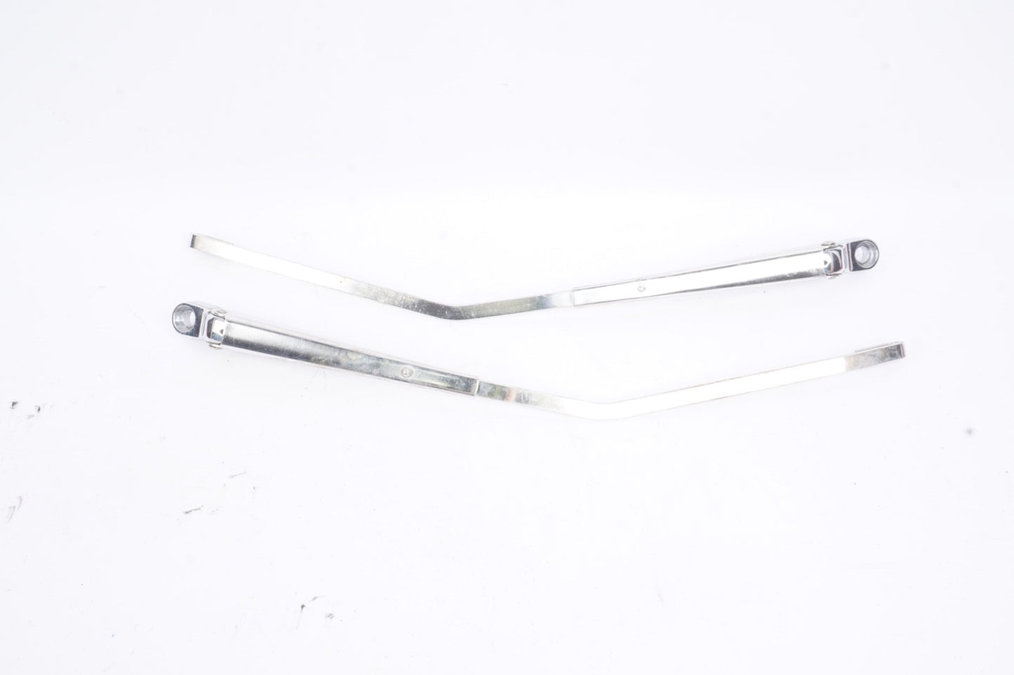 MERCEDES  WIPER ARM 110 820 0344  W110 W111 W112  230S 220S LEFT RIGHT SIDE