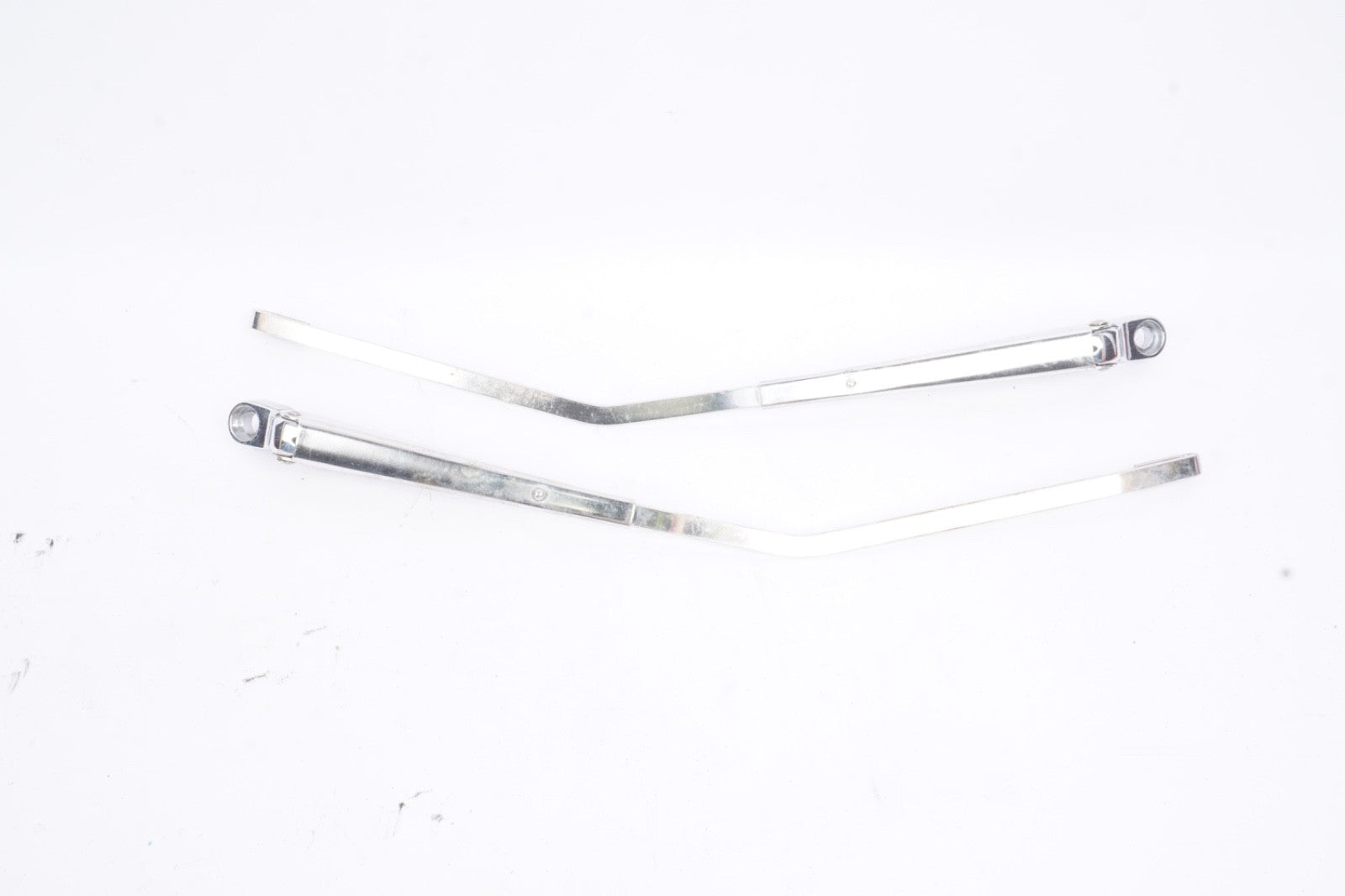 MERCEDES  WIPER ARM 110 820 0344  W110 W111 W112  230S 220S LEFT RIGHT SIDE