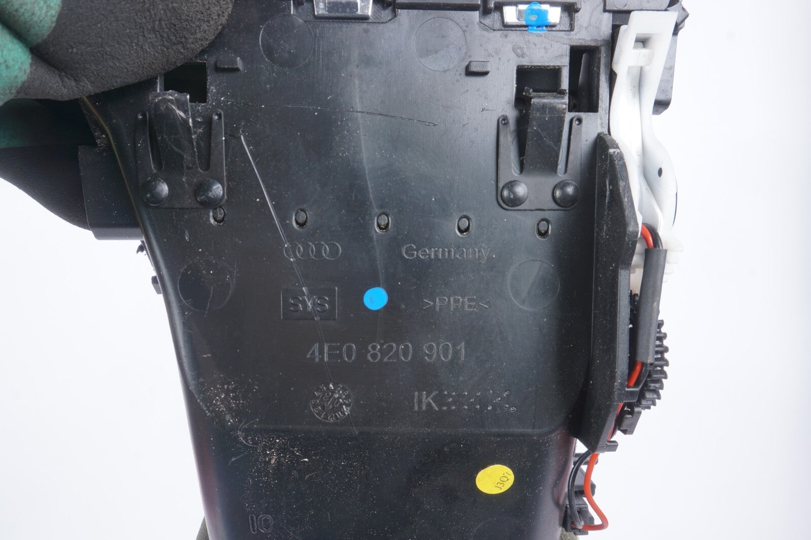 2004  - 2010 Audi A8 A8L Dash Ac Heater Air Vent Left Driver Side  OEM