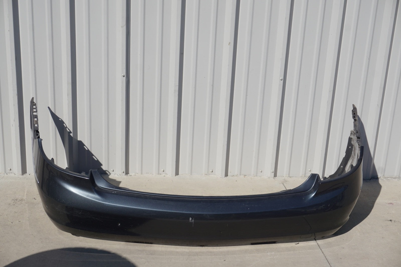 14-17 Mercedes E350 E550 Convertible Base Rear Bumper Cover Panel  Oem