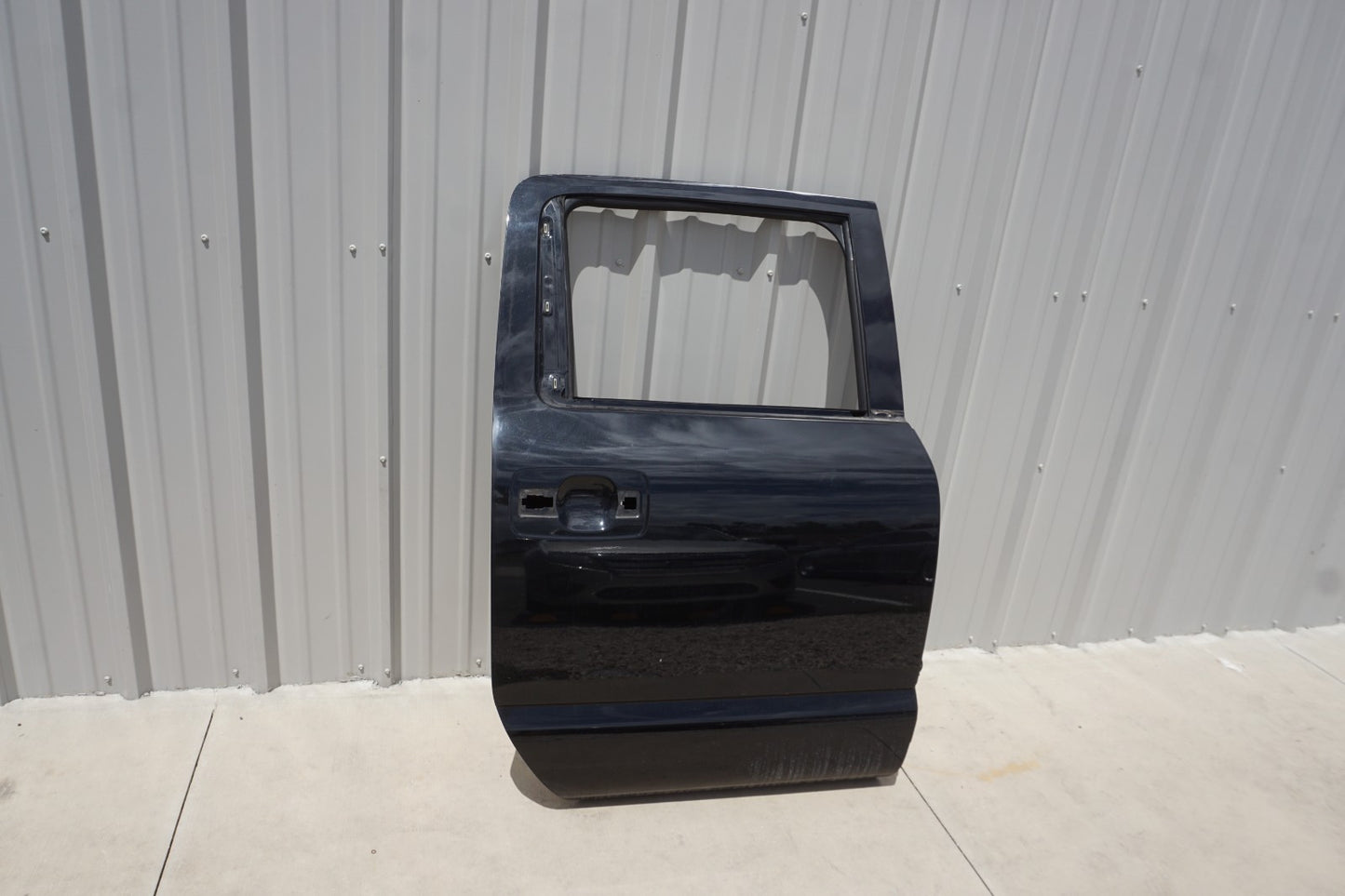 2018 - 2024 NISSAN TITAN XD CREW CAB RIGHT PASSENGER REAR DOOR SHELL PANEL OEM