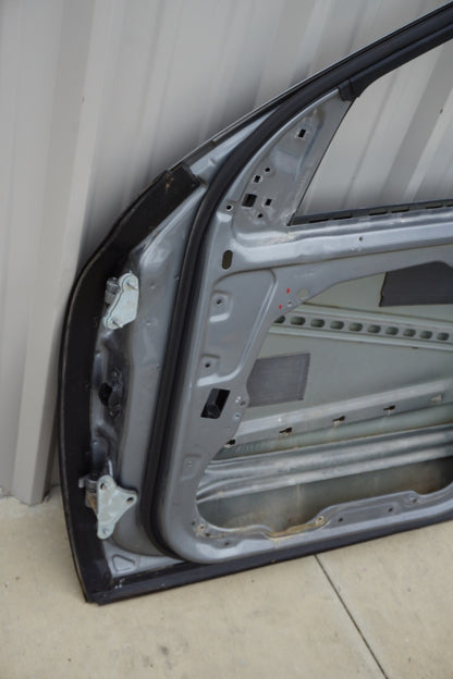 06-11 Mercedes W164 ML63 ML350 ML500 FRONT RIGHT PASSENGER SIDE DOOR SHELL OEM