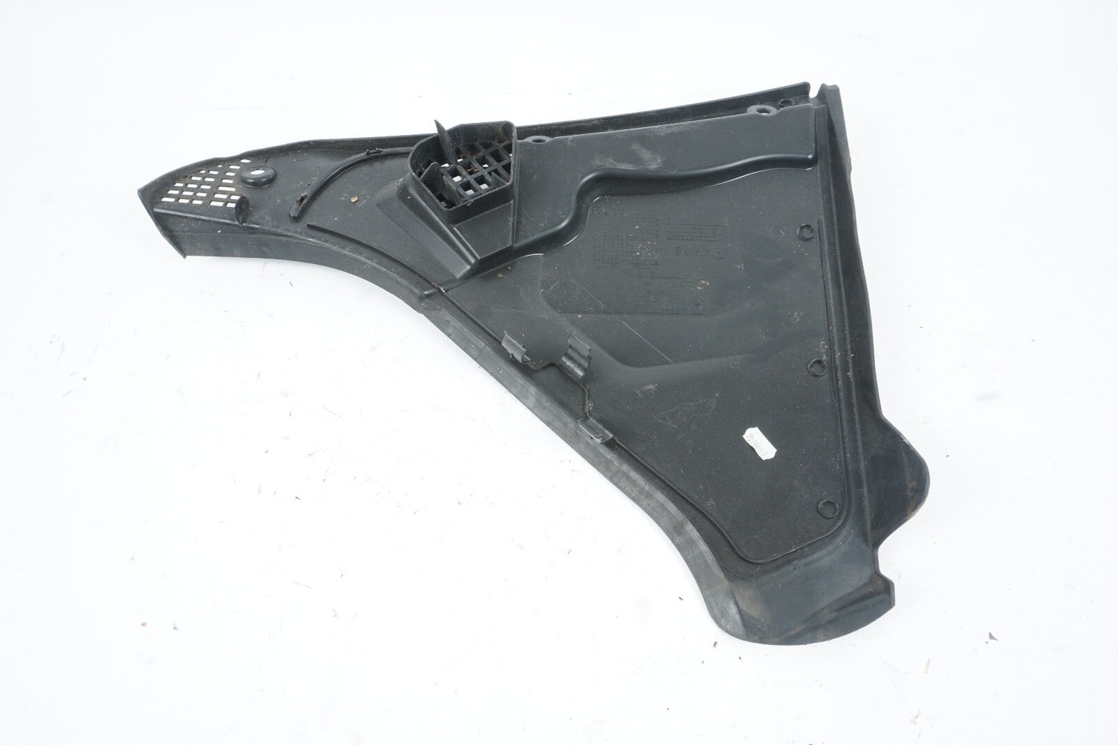 2012 - 2018 BMW 650i 640i FRONT RIGHT WINDSHIELD COWL VENT TRIM PANEL  OEM