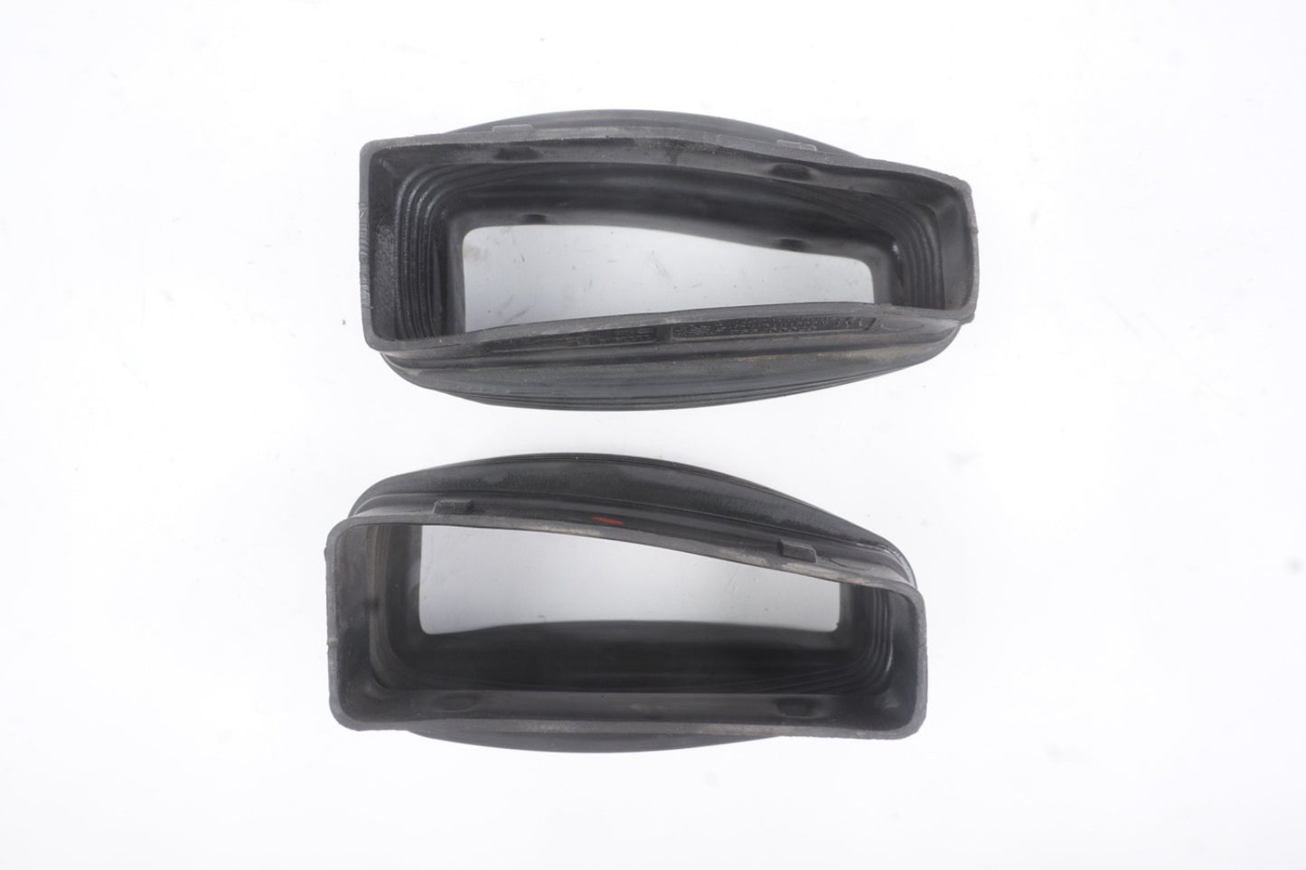 2014 - 2019 Maserati Quattroporte S Q4 M156 Left Right Air Intake Duct Set OEM