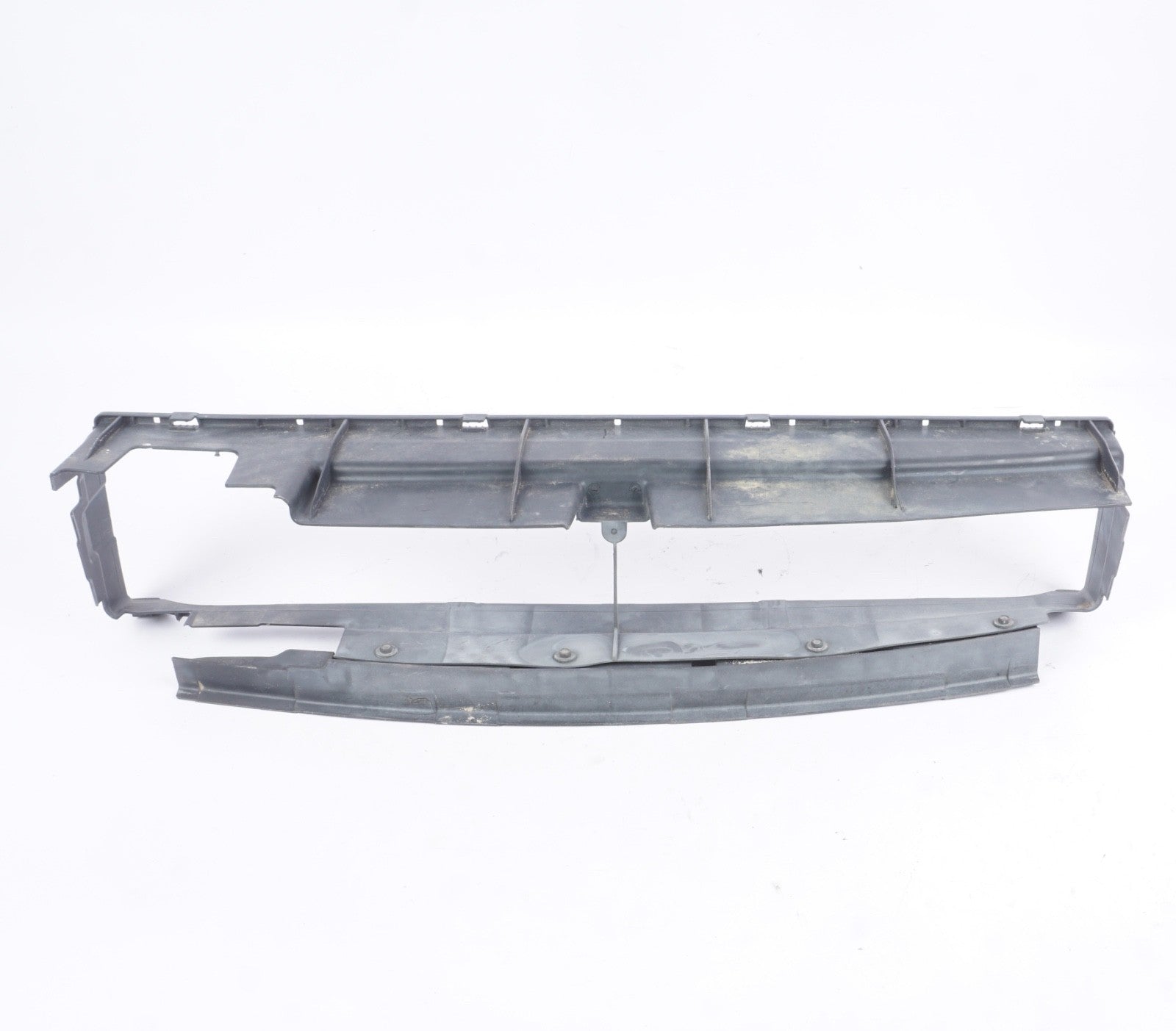 2009 2012 BMW 7 SERIES F01 F02 4.4L RADIATOR CORE SUPPORT AIR DUCT FRONT OEM