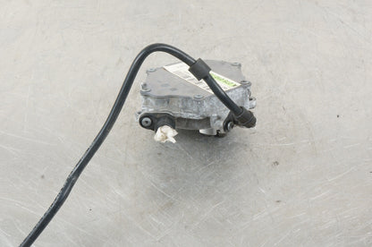 2012 - 2013 MERCEDES S550 W221 4.6L ENGINE VACUUM PUMP OEM