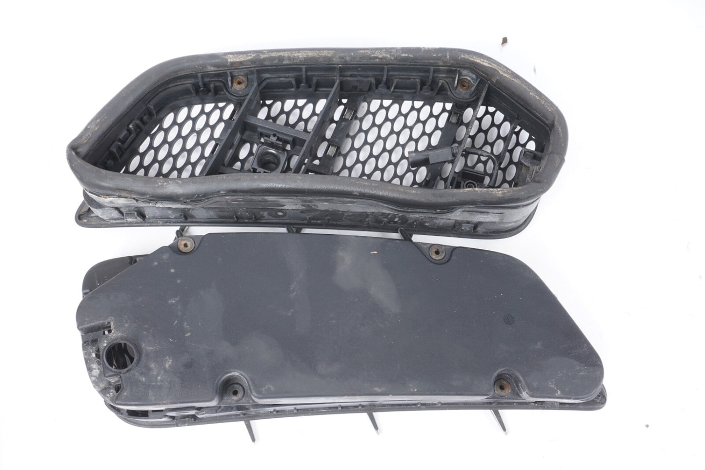 03-08 Mercedes R230 SL500 Hood Grille Trim w/ Nozzle Left & Right OEM