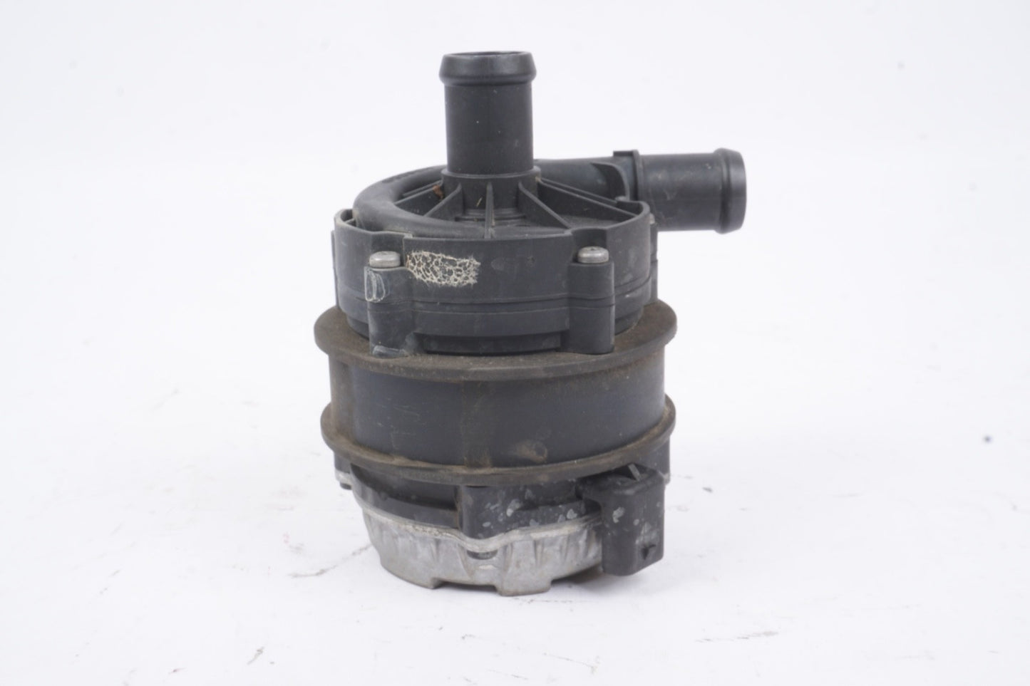 2014 - 2019 MASERATI GHIBLI SQ4 WATER COOLANT AUXILIARY PUMP 670005347 OEM