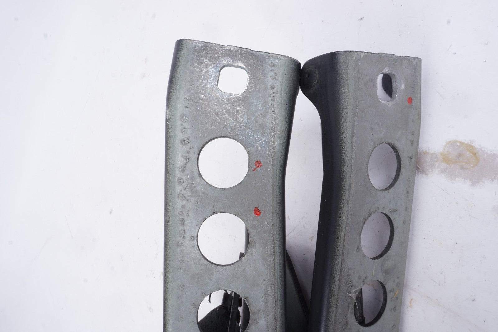 2011 - 2014 Audi A8 A8L Right And Left Hood Hinges Set Of 2 OEM