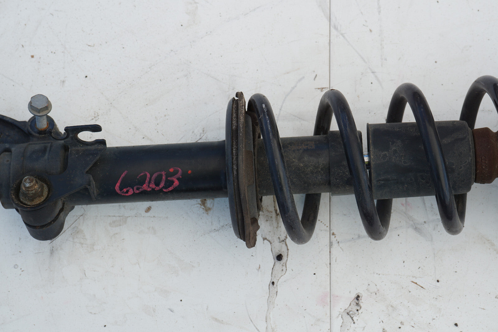 2012 - 2014 AUDI A7 FRONT RIGHT PASSENGER SIDE SHOCK STRUT & COIL SPRING OEM