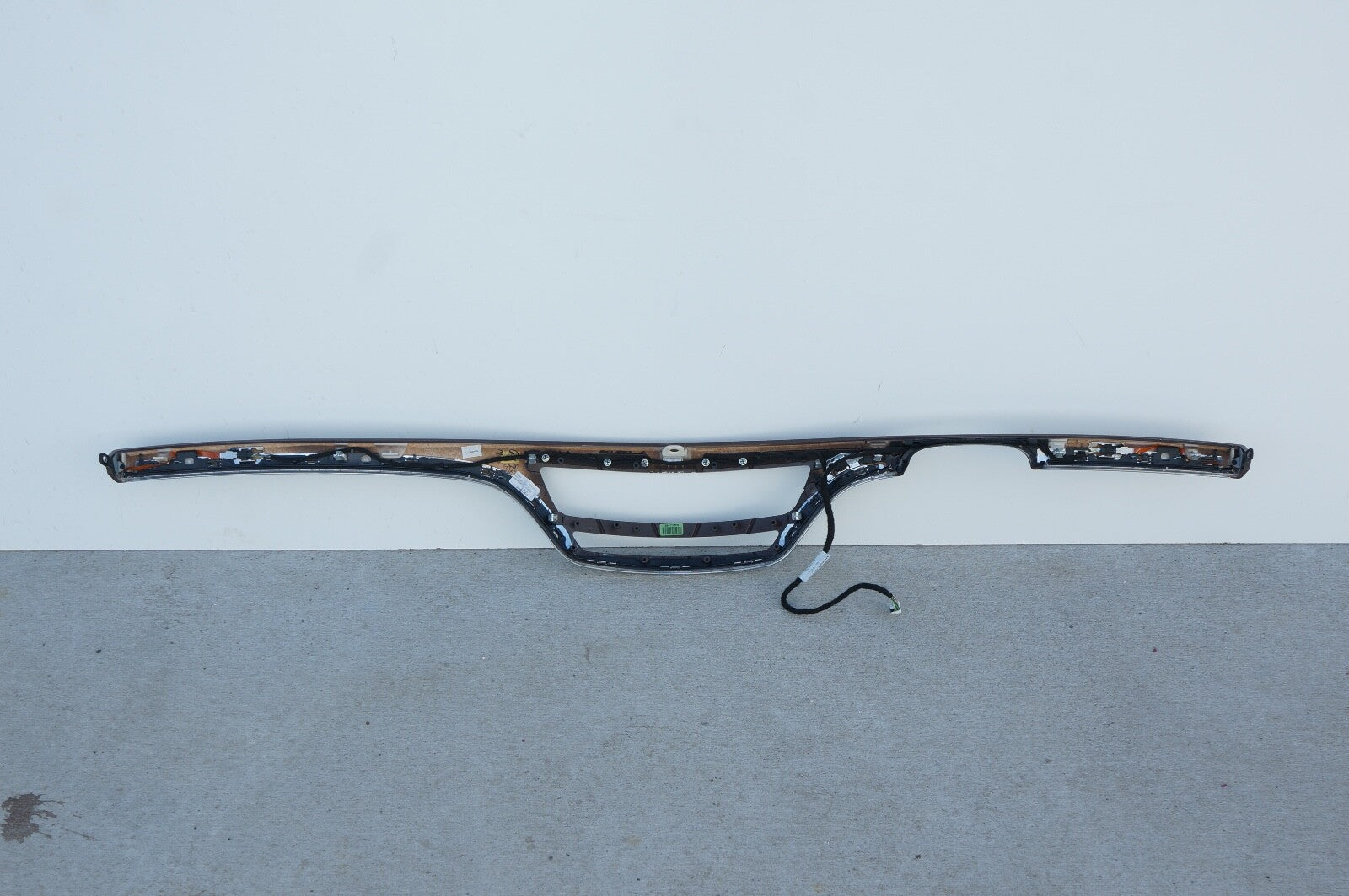 2007-13 Mercedes W221 S550 S450 OEM Dashboard Center Trim Molding A2216800671