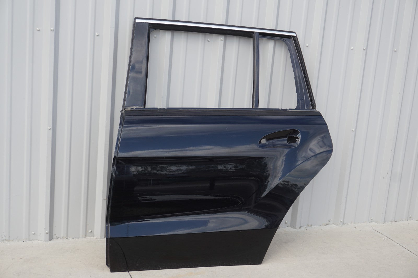 13-16 Mercedes X166 W166 ML GL GLS Rear Left Driver Side Door Shell OEM