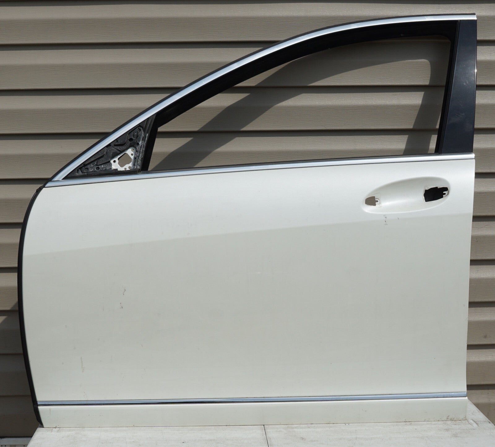 2007 - 2013 MERCEDES-BENZ S550 FRONT LEFT DRIVER SIDE DOOR SHELL OEM