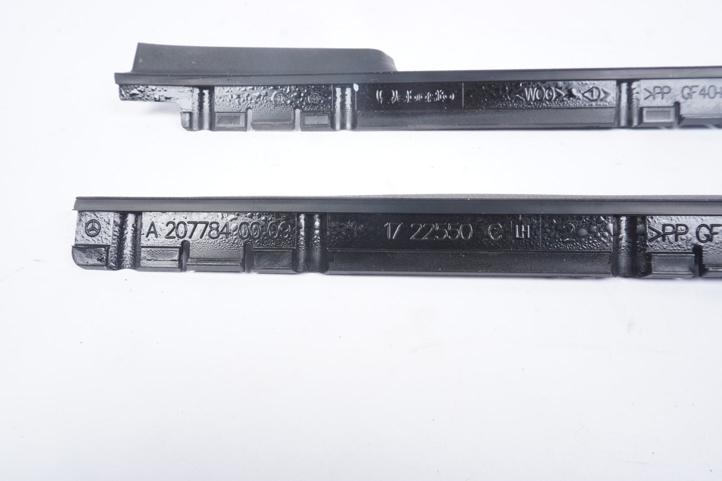 10-17 Mercedes W207 E350 E550 Coupe Panoramic Sunroof Rail Frame Trim 2Pcs OEM