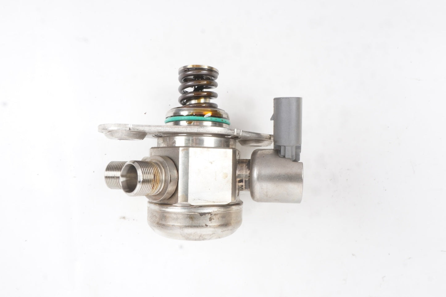 2012 - 2016 Mercedes E350 E300 C350 W207 High Pressure Fuel Pump OEM