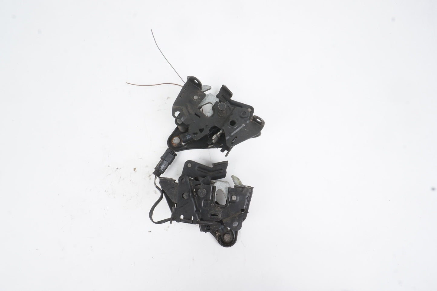 09-17 BMW F01 F06 F07 F10 F12 535I 550I 650I 750I LEFT RIGHT HOOD LOCK LATCH SET