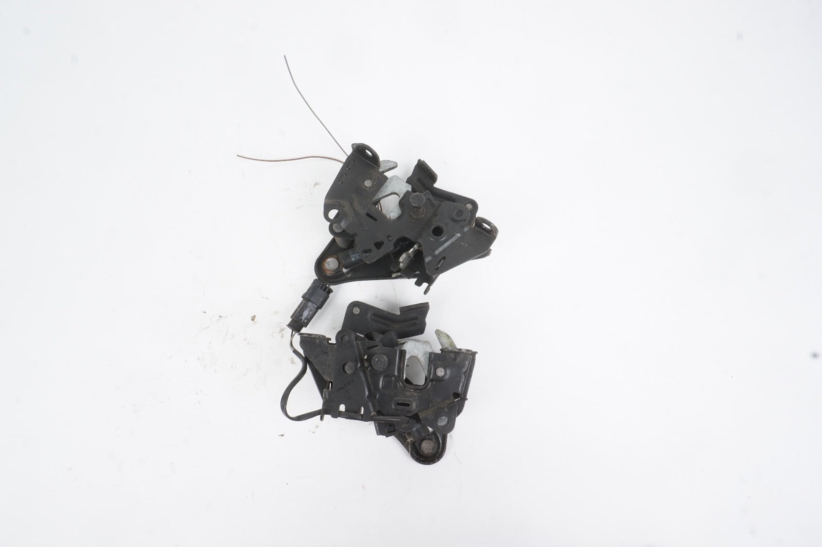 09-17 BMW F01 F06 F07 F10 F12 535I 550I 650I 750I LEFT RIGHT HOOD LOCK LATCH SET