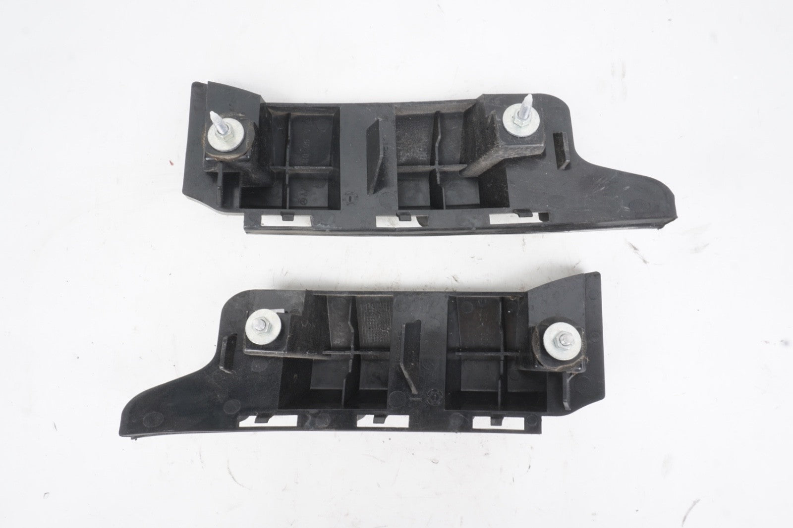 2008 - 2015 Mercedes C250 Rear Left And Right Bumper Bracket OEM