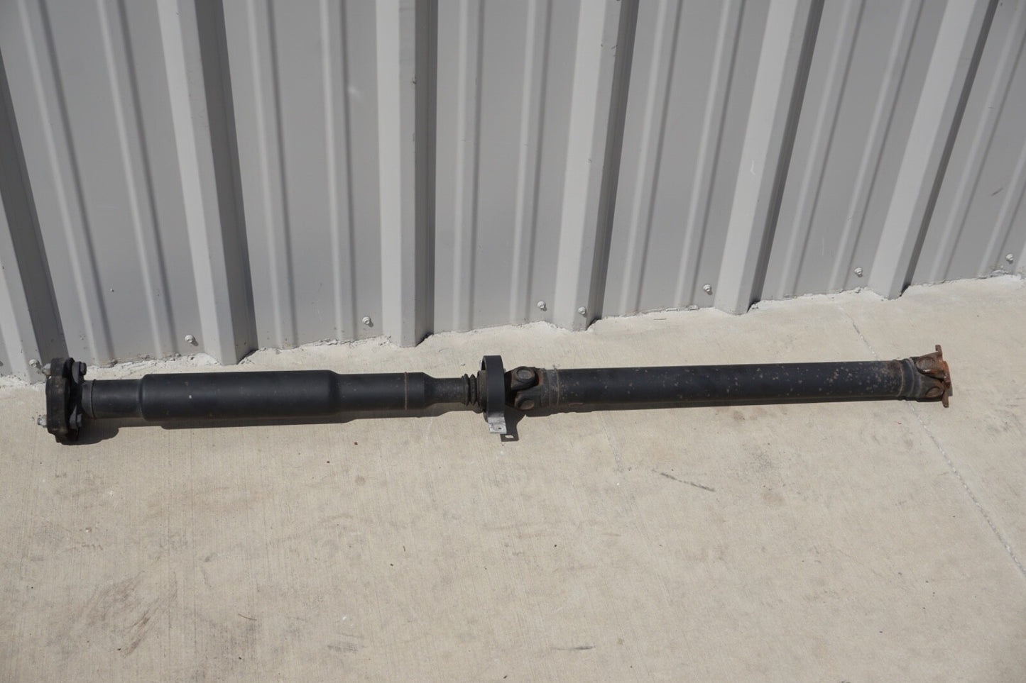 2009 - 2013 BMW 328i E93 REAR DRIVESHAFT 7551199-02 OEM