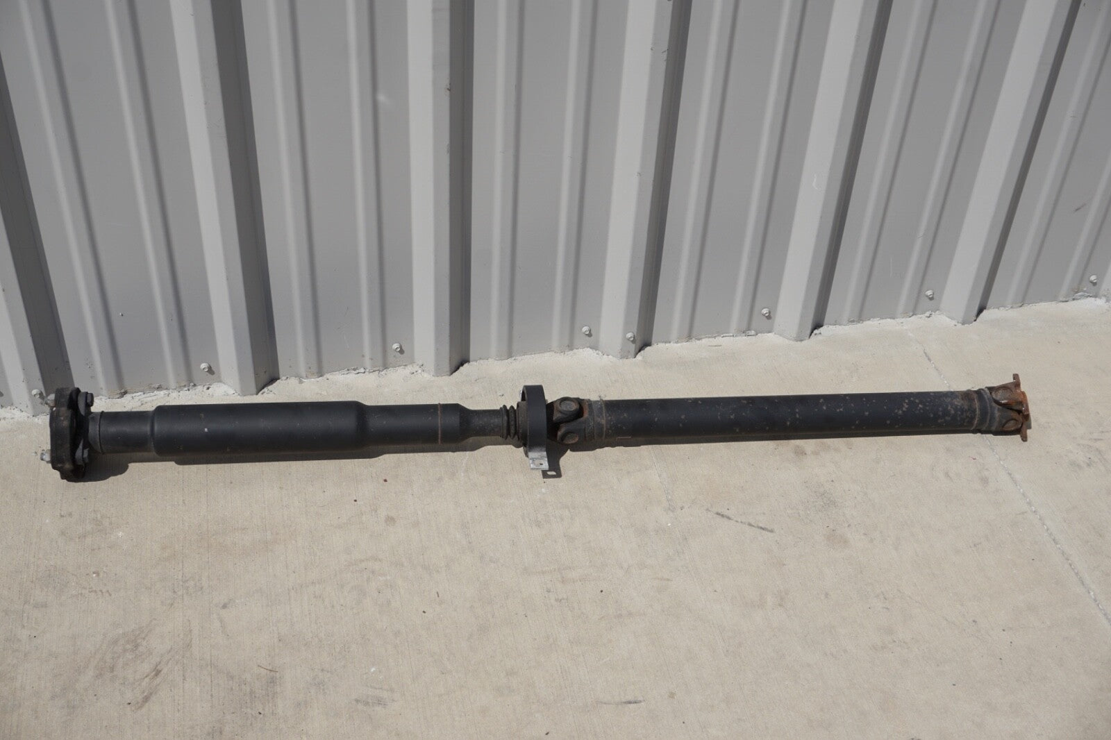 2009 - 2013 BMW 328i E93 REAR DRIVESHAFT 7551199-02 OEM