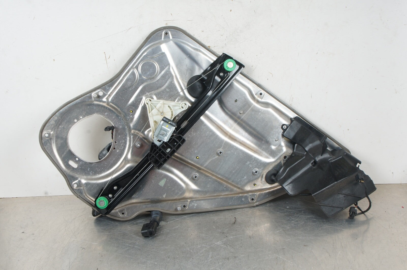 08-14 Mercedes W204 C300 C250 Rear Left Driver Door Window Regulator OEM