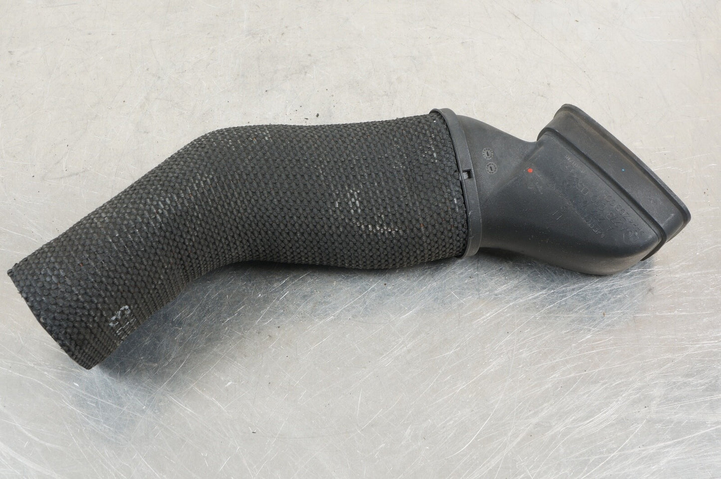07-2011 mercedes w221 s550 right passenger engine air intake tube duct inlet oem