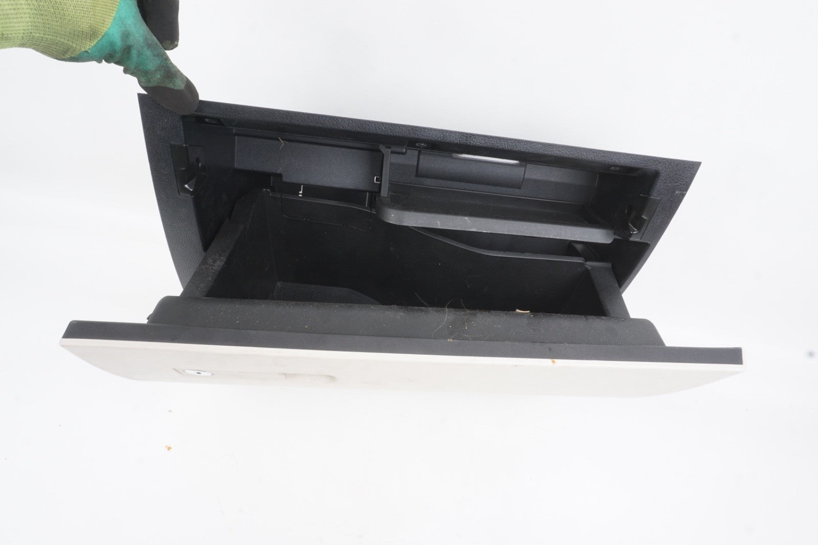 2022 - 2025 MERCEDES EQB 300 X243 DASHBOARD GLOVE BOX BEIGE OEM