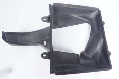 2014-2019 Maserati Ghibli Front Left Side Intercooler Duct Shroud 670004140  OEM