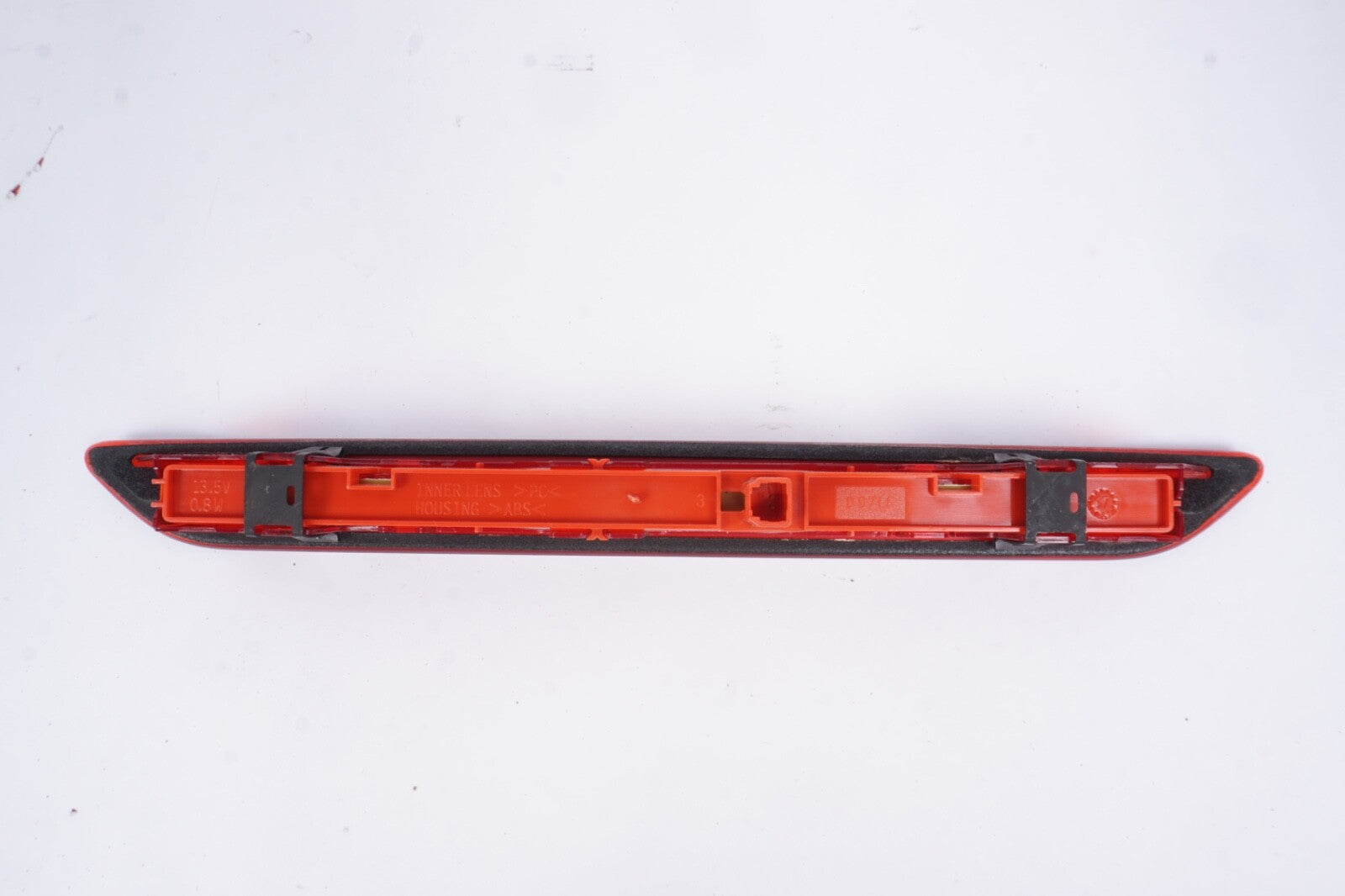 2015 - 2018 FORD FOCUS SE HIGH MOUNTED STOP LAMP 3RD BRAKE LAMP OEM