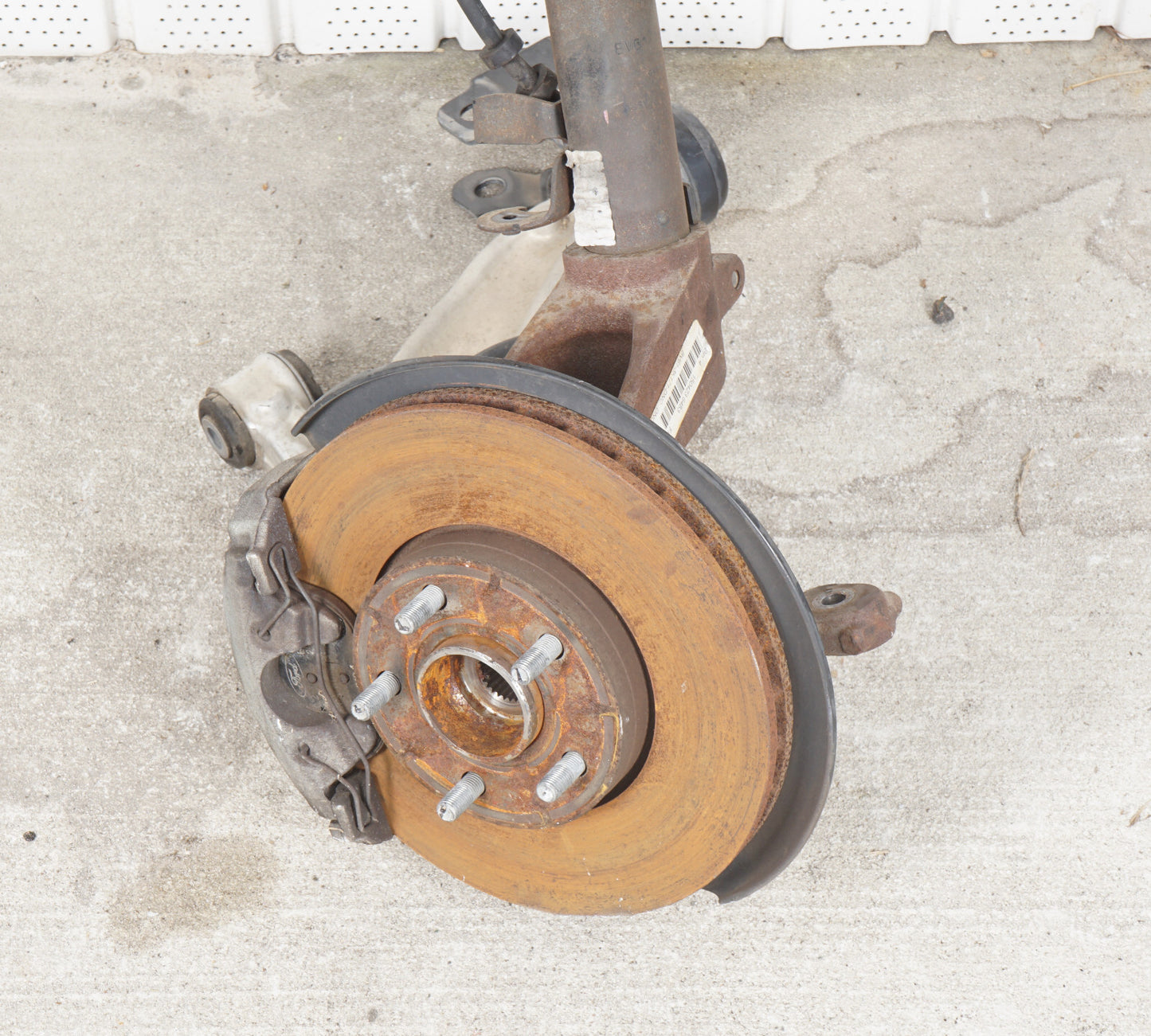 16 17 18 FORD FOCUS FRONT RIGHT PASSENGER SPINDLE KNUCKLE & SHOCK STRUT OEM