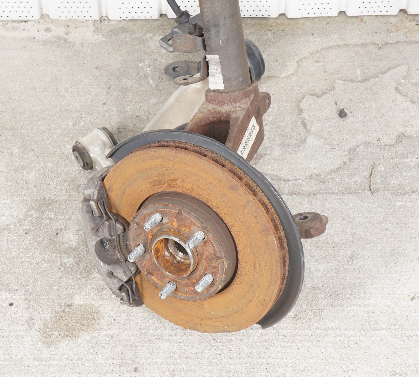 16 17 18 FORD FOCUS FRONT RIGHT PASSENGER SPINDLE KNUCKLE & SHOCK STRUT OEM