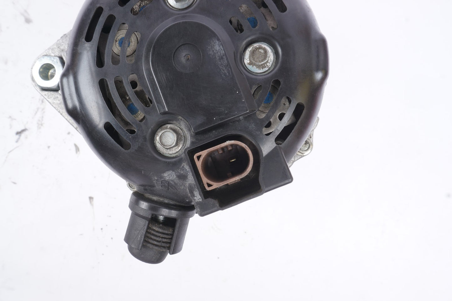 2015 - 2018 FORD FOCUS ALTERNATOR MOTOR OEM