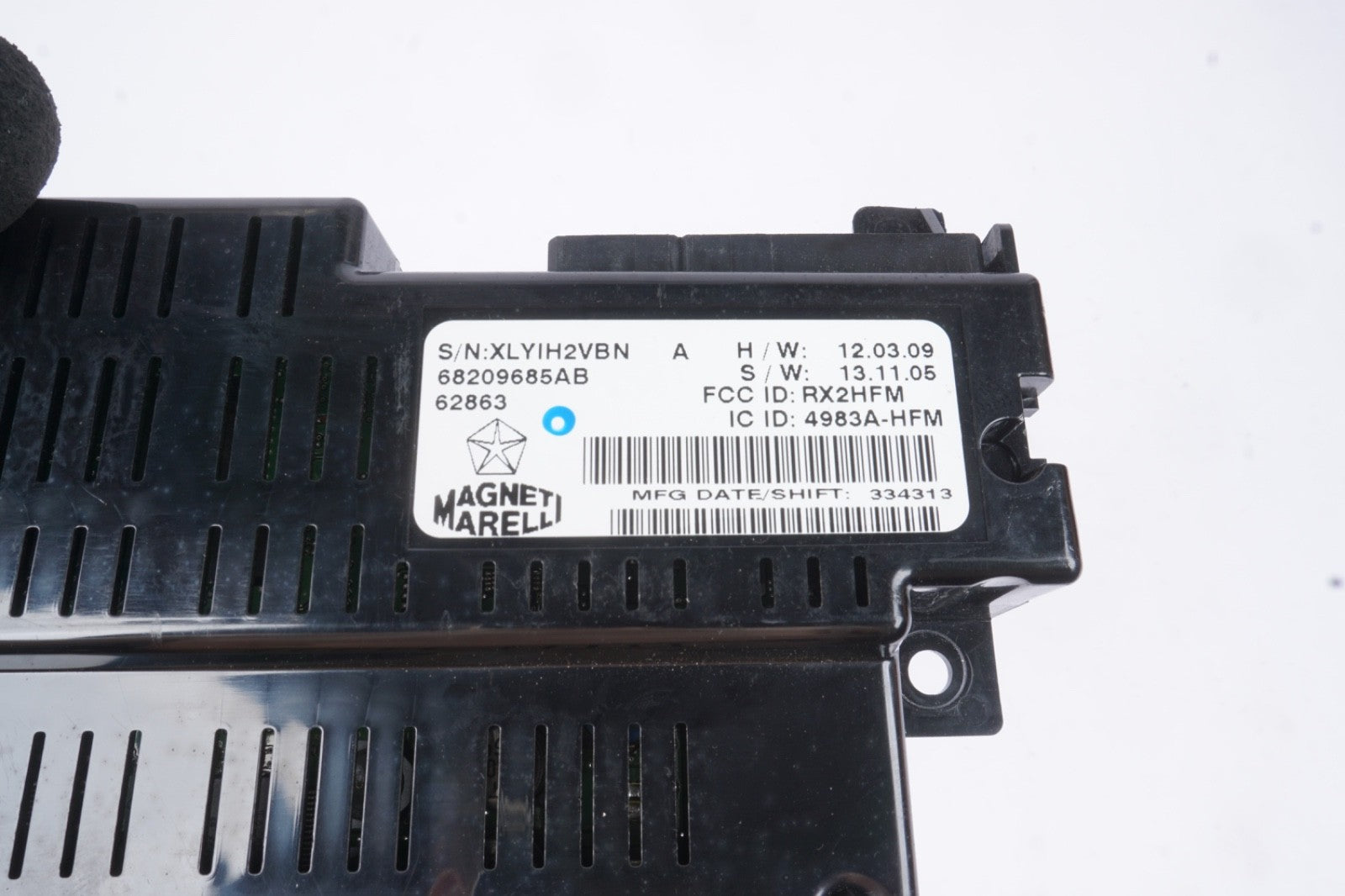 14-17 Maserati Ghibli Telematic Communication Module Control Unit 68209685AB Oem