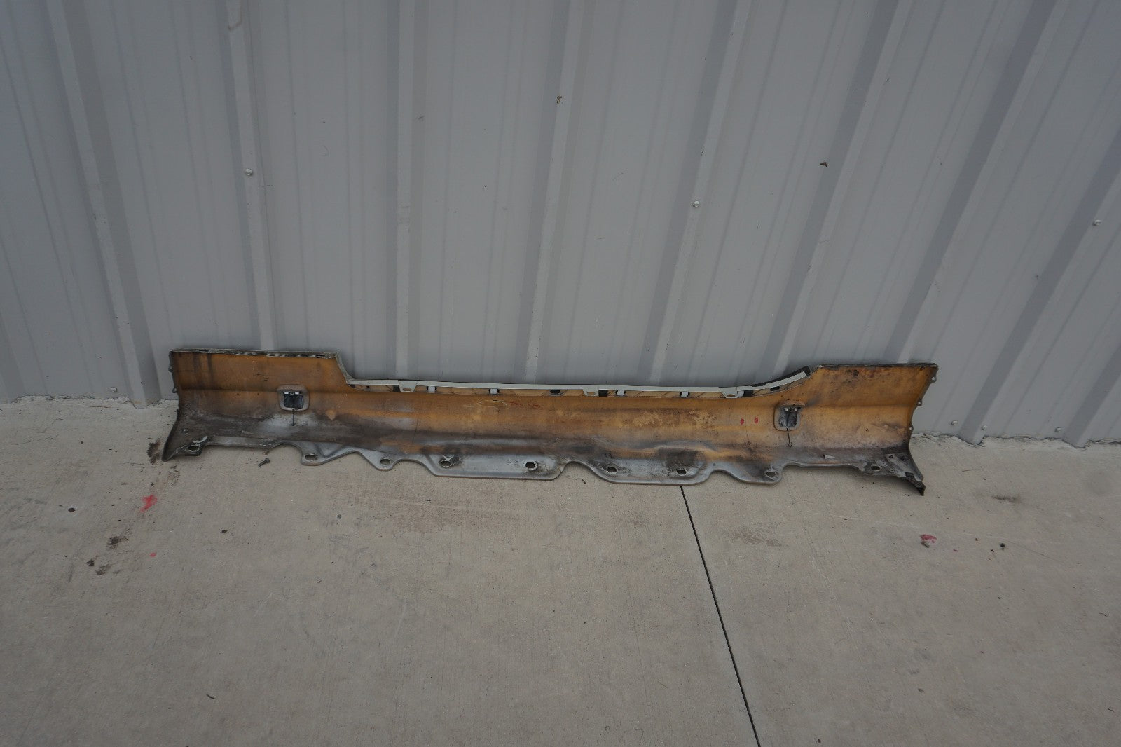 2003 - 2008 Mercedes Sl500 Rear Right Side Rocker Panel Skirt Molding OEM