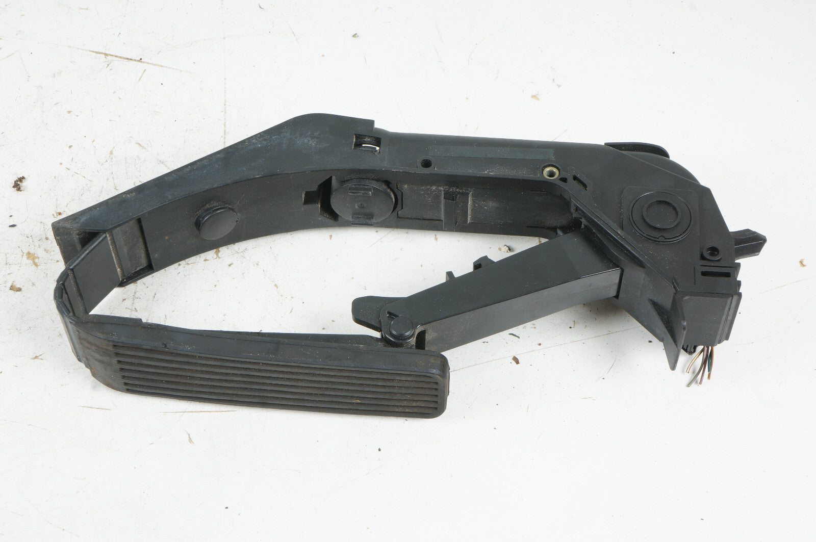 2007 - 2013 MERCEDES W221 S400 S63 CL550 CL600 GAS PEDAL ACCELERATOR OEM