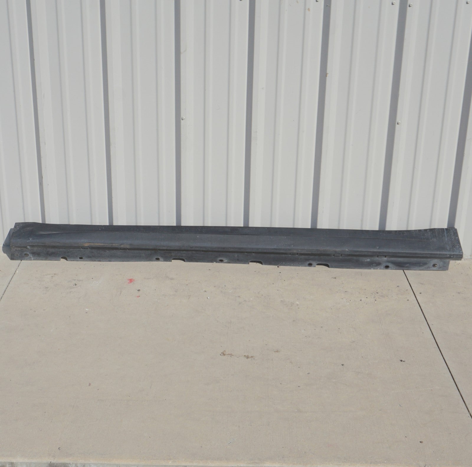 2017 - 2019 ALFA ROMEO STELVIO LEFT DRIVER SIDE DOOR SKIRT ROCKER PANEL OEM