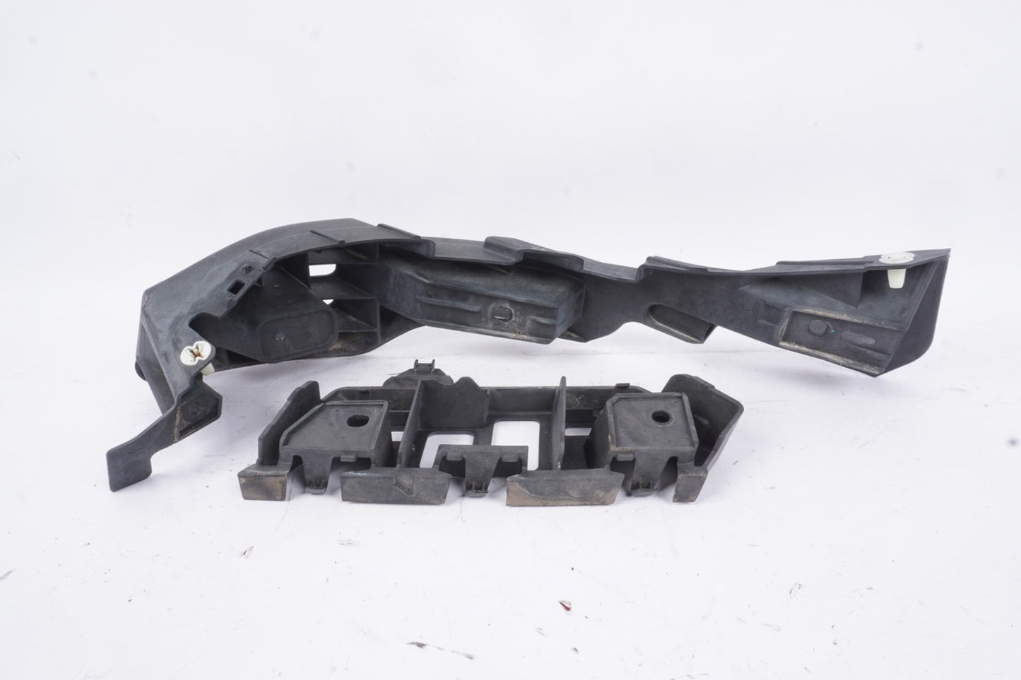 11-14 Porsche Cayenne 958 Rear Left Driver Side Bumper Mount Bracket Oem