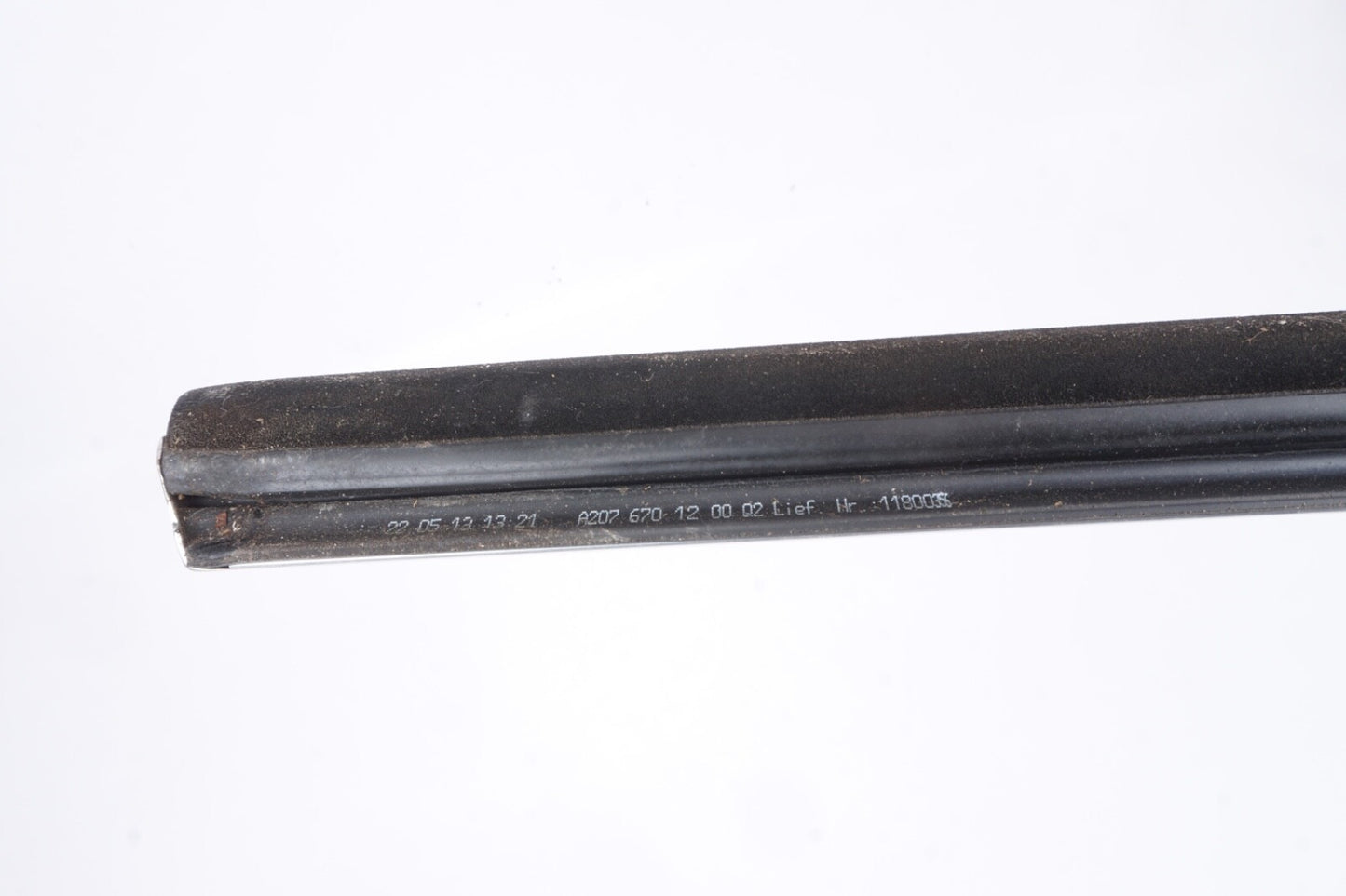 10-17 Mercedes Benz E350 E400 Coupe Right Passenger Rear Quarter  Window Molding