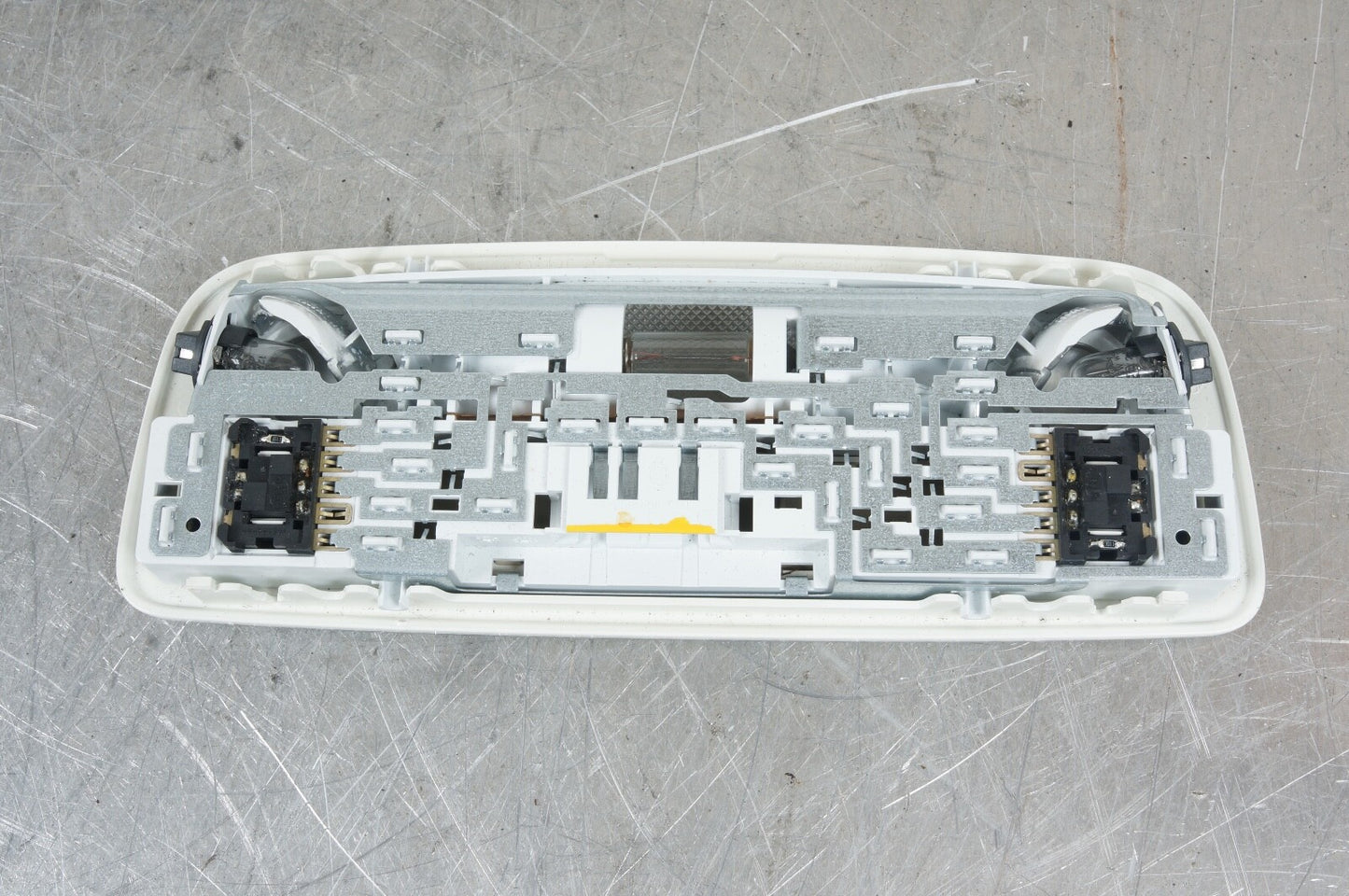 08-21 Mercedes W204 C250 C300 GLK350 Rear Overhead Dome Light 2048204901 OEM