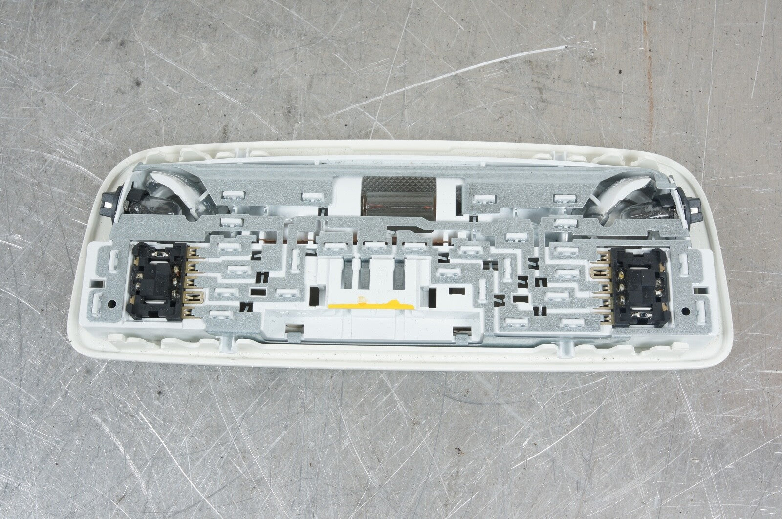 08-21 Mercedes W204 C250 C300 GLK350 Rear Overhead Dome Light 2048204901 OEM